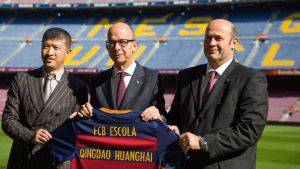 FC Barcelona opent voetbalschool in China